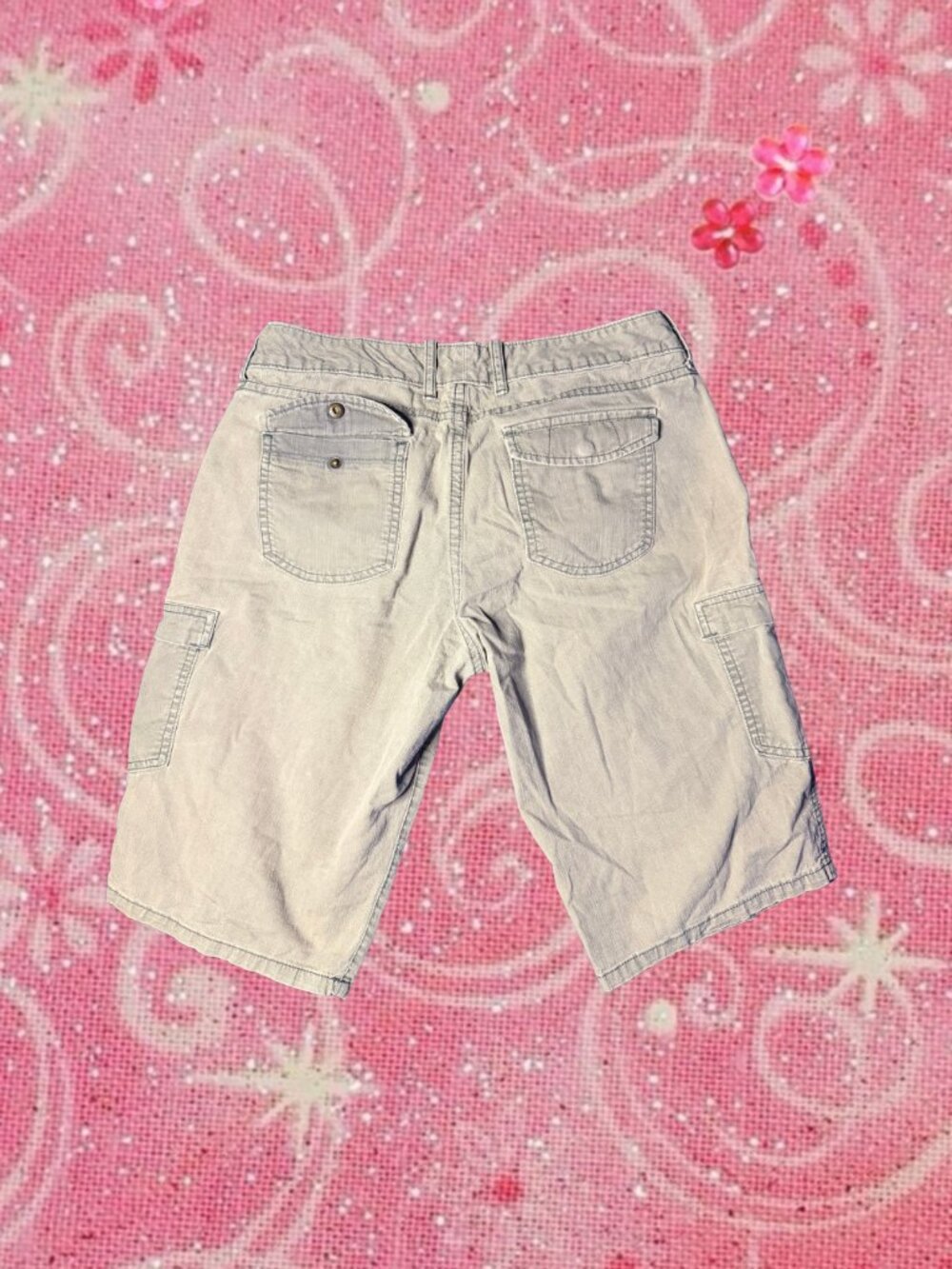 Eddie Bauer Cargo Shorts - Picture 2 of 3